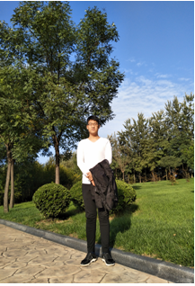 李彦良,2013级空中乘务专业。现于FUN88乐天使攻读硕士研究生学位。四年学习,感谢公司提供的良好环境,感谢老师的谆谆教导。 予学弟学妹语:或为工作难求,或为深造苦闷,亦或茫茫不知所措,请一定相信,阳光总在风雨后,首要坚定目标,次要持续努力,忌朝三暮四,如此方能实现自身理想。