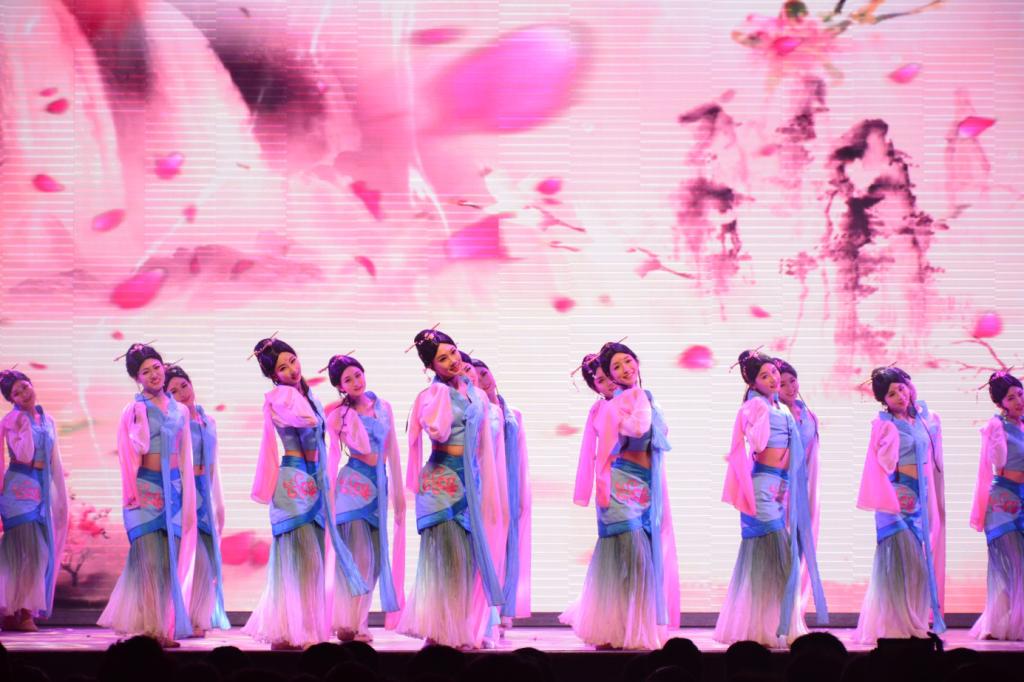 舞蹈表演《大美师魂》